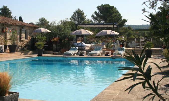 Gordes Bed & Breakfast | Chambre d'hôtes chez Maguy B-Villa Makeire