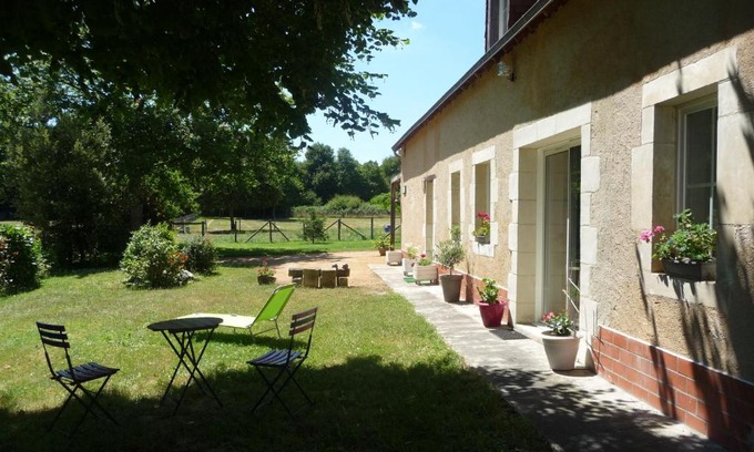 Bazouges-sur-le-Loir House | Chambre d'hôte en Vallée du Loir - Elevage des Rosiers