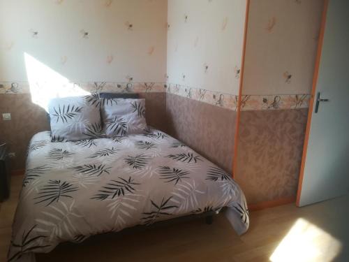 Chatellerault House | Chambre double avec WiFi châtellerault