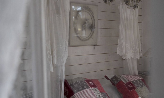 Cahon Apartment | Chambre en baie - Le Jardin-chambres d'hôtes