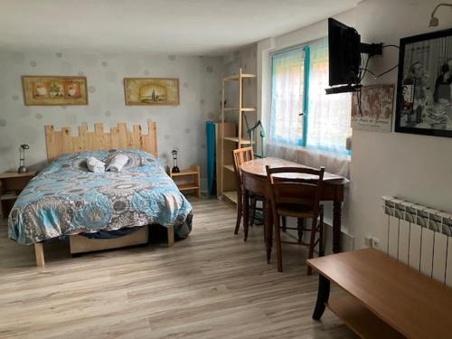 Epinal House | Chambre et sanitaires privés