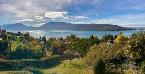 Veyrier-du-Lac House | Chambre privée dans Maison Familiale