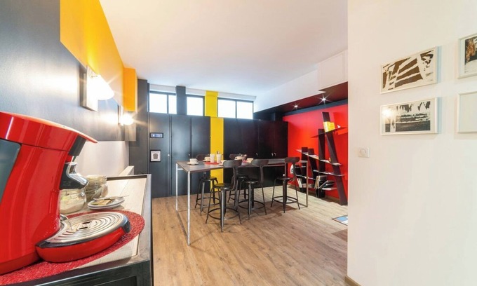 Mulhouse Apartment | Chambre privative noire
