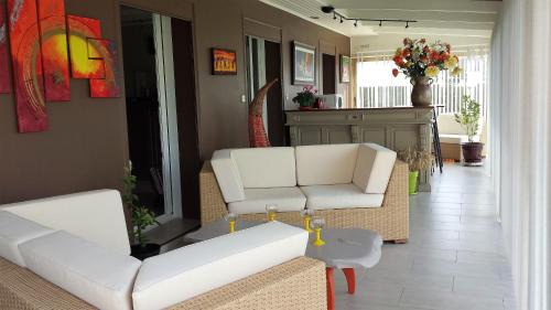 Tourville-sur-Arques House | CHAMBRE PRIVEE AVEC SALON, garage voiture, vélos, motos