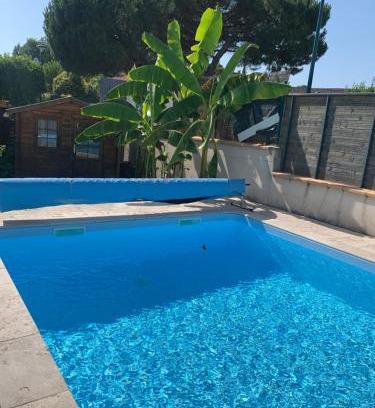 Saint-Sylvestre-sur-Lot House | Chambre spacieuse, piscine