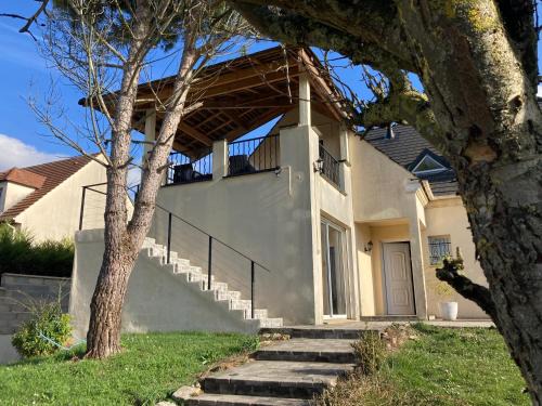 Mareuil-les-Meaux House | Chambre triple spacieuse pour 3 Adultes avec terrasse privée - Proche Disneyland Paris