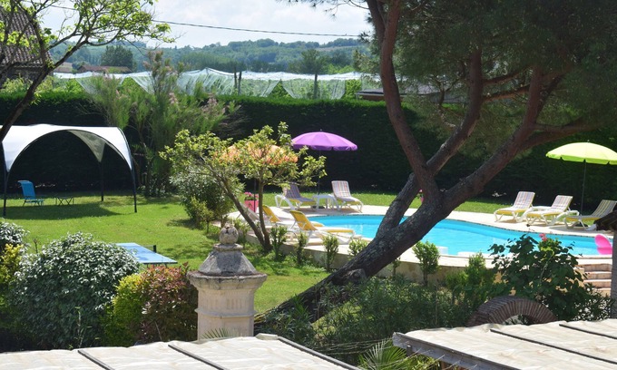 Aiguillon Bed & Breakfast | Chambres d'Hôtes Le Baraillot