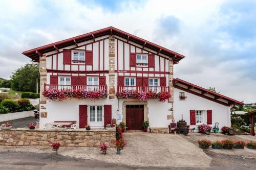 Urrugne Bed & Breakfast | Chambres d'hôtes MANTTU