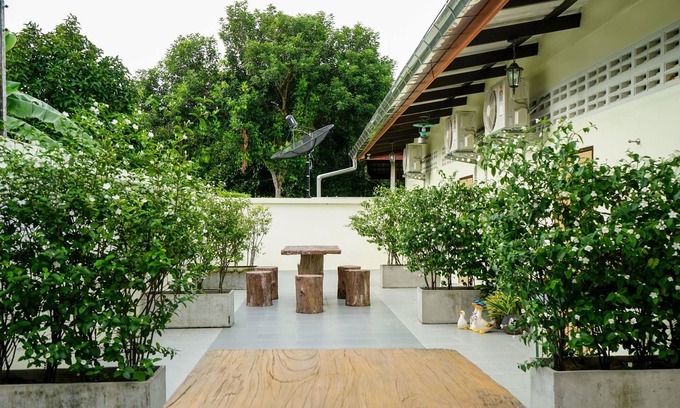 Nong Bua House | Chan De Bua