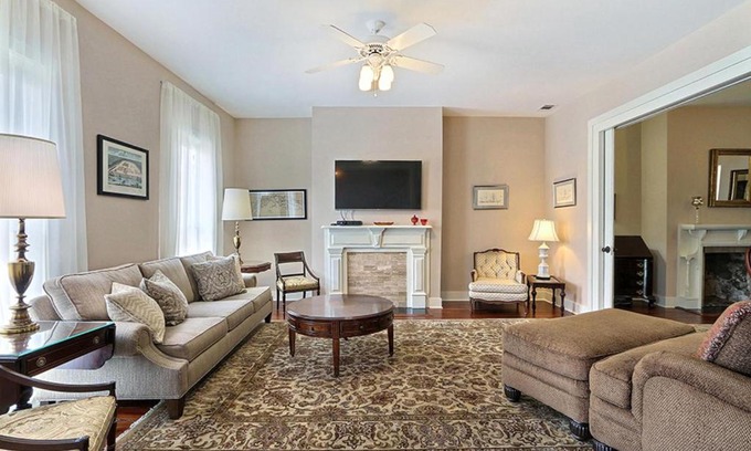 Savannah Victorian District House | Change of Place Estate