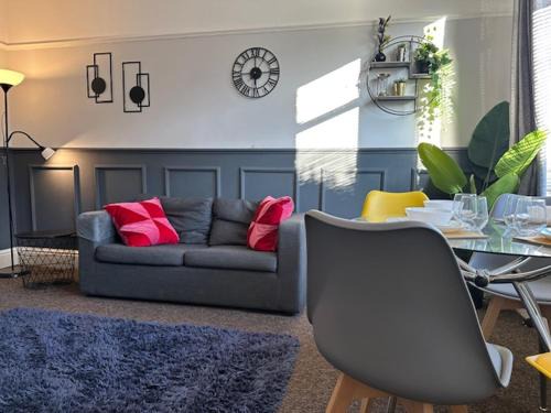 Hull Apartment | Chanterlands House