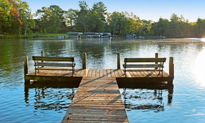 Eagle River Apartment | Chanticleer Inn 38