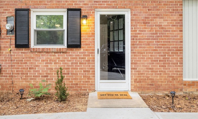 Chapel Hill House | Chapel Hill Nature Retreat with Room for the Entire Family