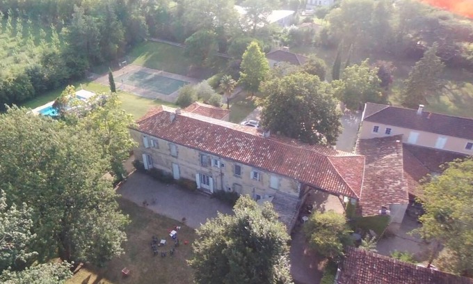 Villeneuve-sur-Lot House | Character house