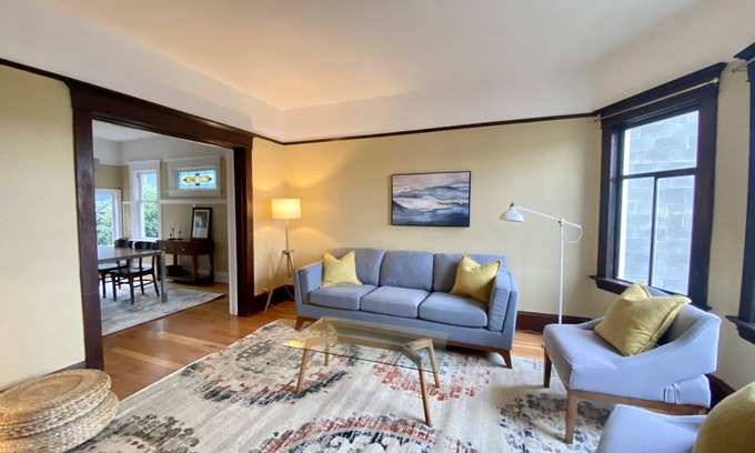 Grandview-Woodland House | Character Home -Commercial Drive Neighbourhood