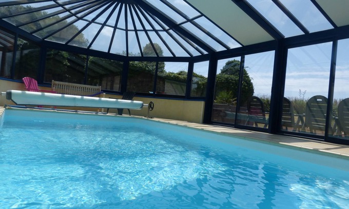 Plourin House | CHARACTER HOUSE: 28° covered SWIMMING POOL, SPA, JACCUZZI