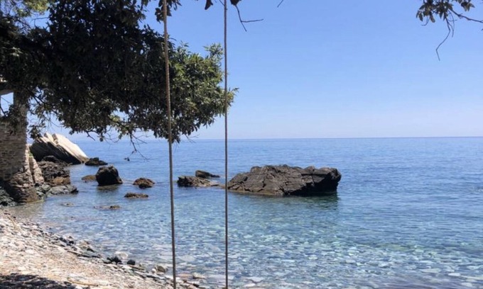 Erbalunga Villa | Character villa - seaside - beach - garden with trees - village postcard