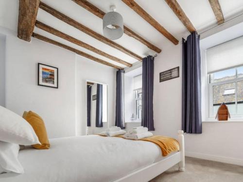 Aberystwyth House | Characterful 3 Bedroom Cottage