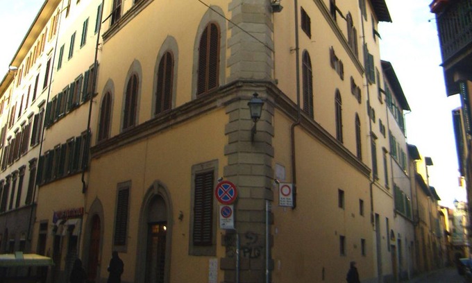 Santo Spirito Apartment | Characteristic Apartment Old Florence (tourist tax €. 6 x day x person included)