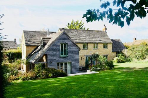 Charlbury House | Charlbury country retreat - sleeps 10