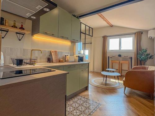 Villefranche-sur-Mer Apartment | Charmant 2 pièces rénové avec vue mer