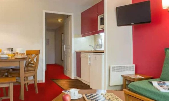 Monflanquin Apartment | Charmant Appartement Avec Piscine