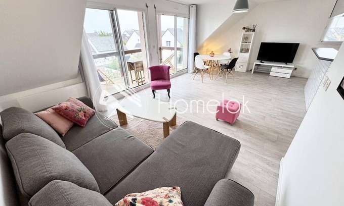 Larmor-Plage Apartment | Charmant T2 au calme – balcon exposé plein sud