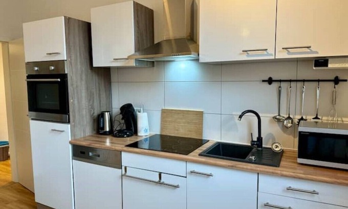 Wolthusen Apartment | Charmante Altbauwohnung an der Kesselschleuse 1