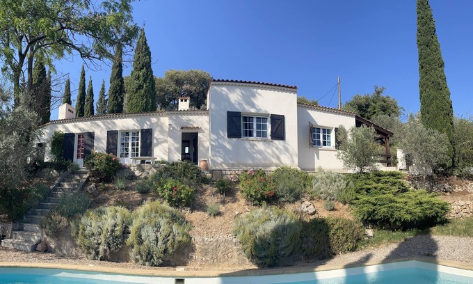 Claviers House | Charmante demeure avec piscine privée dans le sud de la France