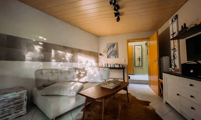 Volkach Apartment | Charmante Ferienwohnung auf 2 Ebenen mit idyllischem Freisitz