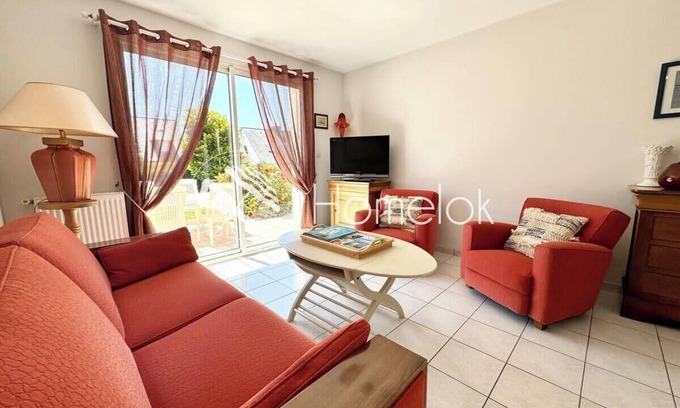 Ploemeur House | Charmante maison de vacances entre bourg et plages