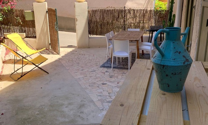 Cadenet House | Charmante Maison de Village Avec Jardin en Provence