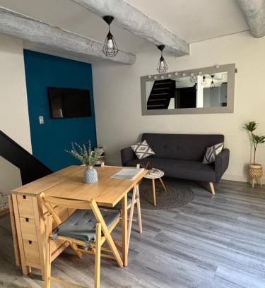 Lambesc Apartment | Charmante maison de village Lambesc
