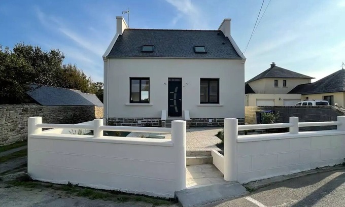 Ploudalmezeau House | Charmante Maison à 200 m de la Plage Entièrement Renovée