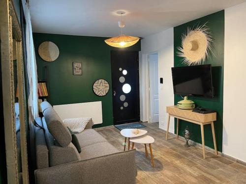 Orly House | Charmante maison sur propriété