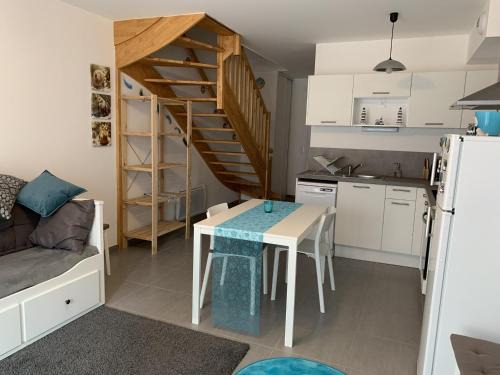 Quend-Plage-les-Pins House | Charmante Maisonnette Proche de la Mer avec Jardin, Parking, et Toutes Commodités à Quend-Plage - FR-1-482-73