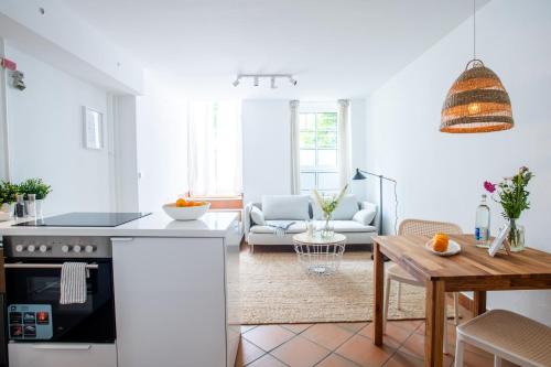 Kreuzberg Apartment | Charmantes 2-Zimmer-Apartment mit Vorgarten