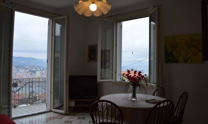 La Spezia Apartment | Charme & Comfort near Cinque Terre