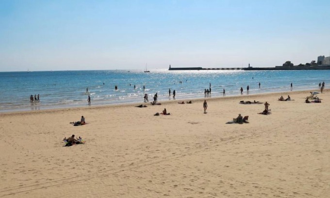La Chaume House | Charme de la plage des Sables by Interhome