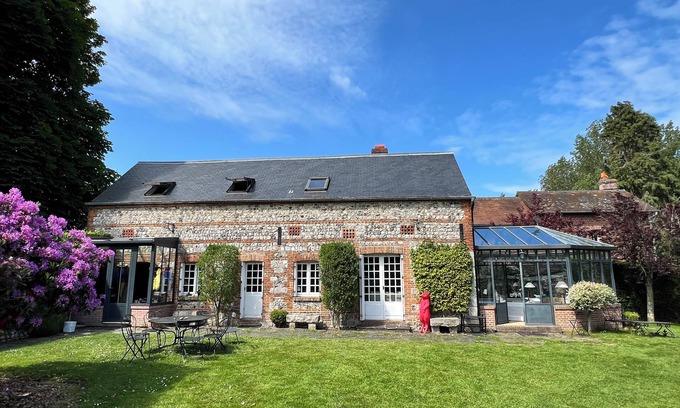 Varengeville-sur-Mer House | Charme et Caractère : Maison de Campagne Avec Trés Beau Jardin Paysagé