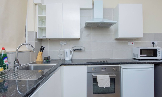 Finsbury Park Apartment | Charming 1-bed Apartment in London