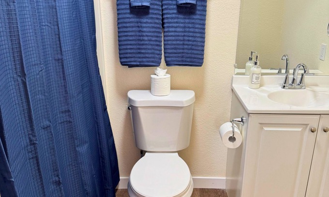 West Colorado Springs Apartment | Charming 1-bedroom apartment in marvelous Colorado Springs with AC and heating