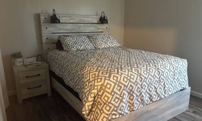 Charleston Apartment | Charming 1-bedroom apartment with WiFi, AC in beautiful Charleston