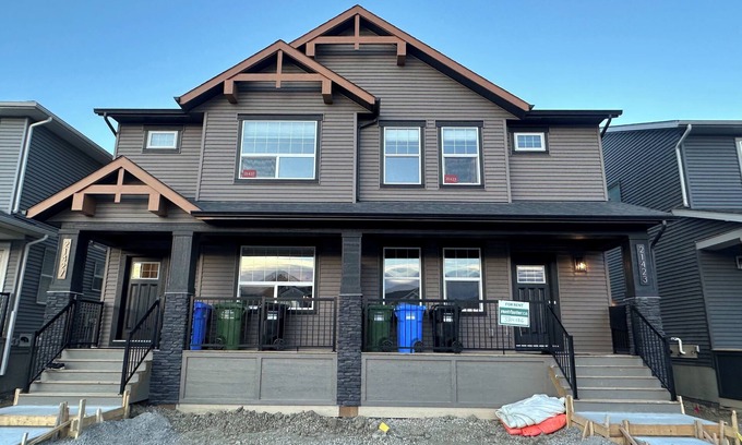 Southwest Calgary Apartment | Charming 1-bedroom apartment in SW Calgary with WiFi