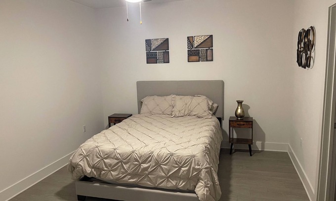 East Side Apartment | Charming 1-bedroom apartment in superb Atlanta with AC, WiFi, fitness room