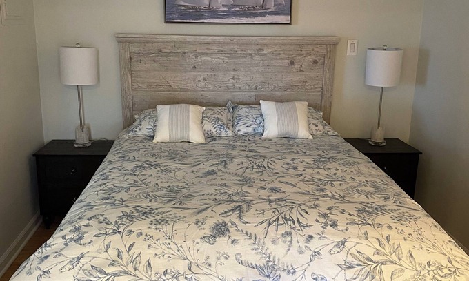 Ocean City Condo | Charming 1-bedroom Condo in terrific Ocean City, NJ with WiFi, AC
