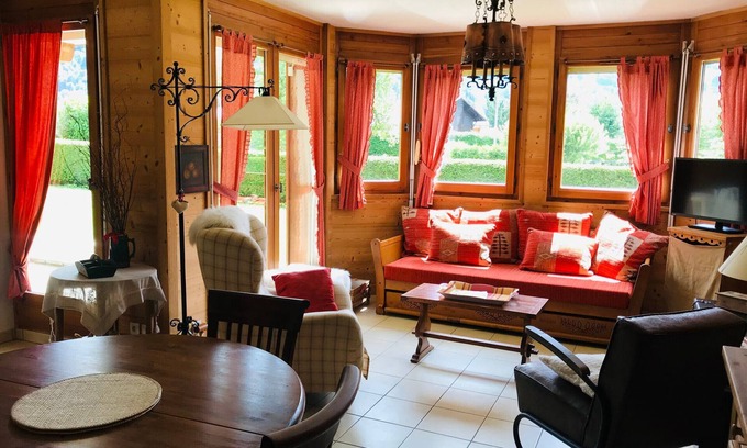 Samoens Apartment | Charming 1-Bedroom Garden Apartment in Village Center with South-Facing Terrace