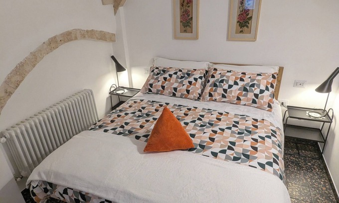 Putignano House | Charming 1-bedroom house in adorable Putignano with WiFi, AC