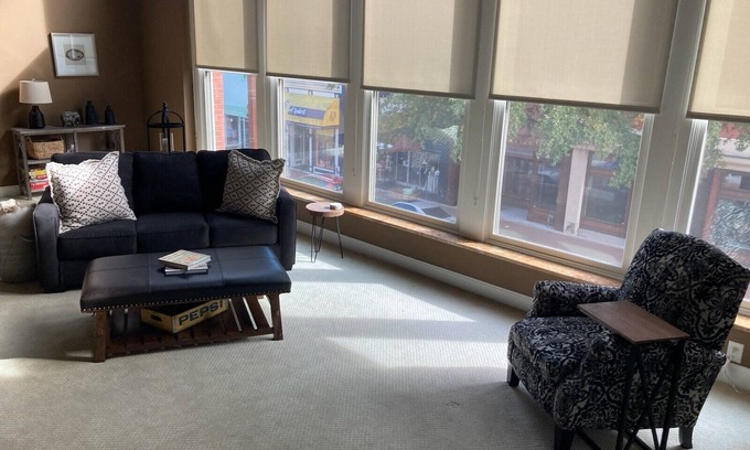 Paducah Apartment | Charming 1-bedroom Loft apartment in downtown Paducah with AC, WiFi Sleeps 6.
