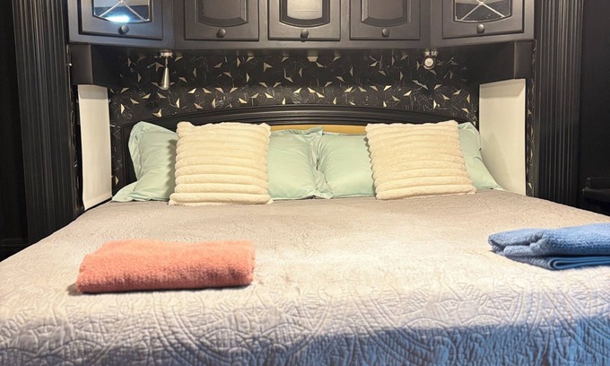 Socastee House | Charming 1-bedroom mobile home with WiFi and AC in delightful Myrtle Beach